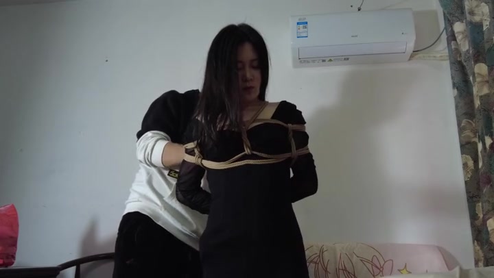 晓鹿绳艺 丝袜风波 看妹妹不能说话如何跟老板沟通购买丝袜，售货员一脸懵 Preview 3