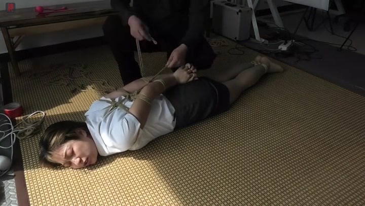 绳之韵 若兰灰丝OL（第四集）勒头绑脚趾、大号口球、超紧股绳，极限驷马 Preview 1