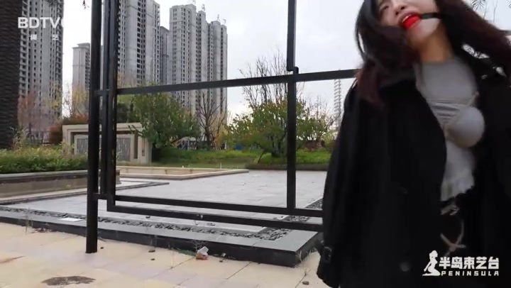 抓获售楼小姐一枚 Preview 1