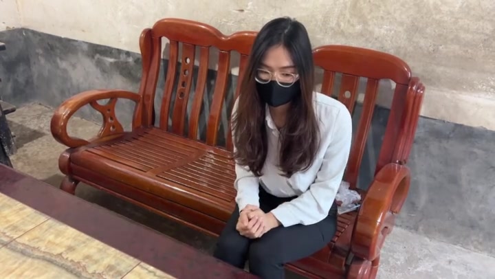 酒驾1 刚毕业的女白领洋洋，因涉嫌酒后驾车，到警局接受问讯. Preview 1