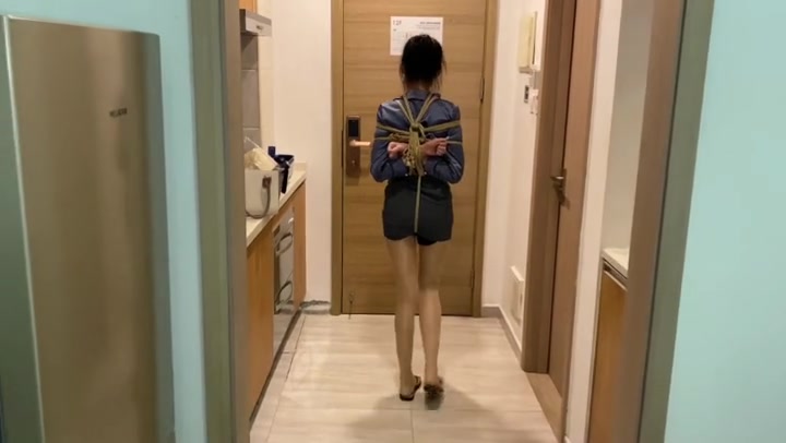 lamu原创 沉浸式绳艺体验 丰富多样的捆绑道具和花式，小姐姐幽默搞笑解说风格 Preview 3