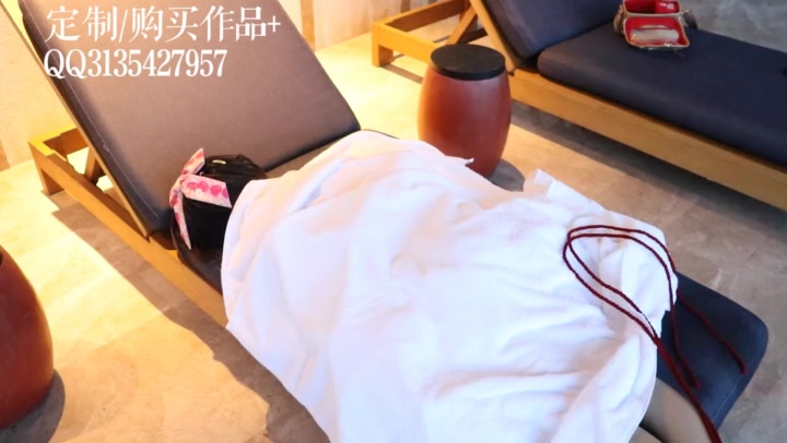 咕咕精 茶茶户外海景泳池水上驷马漂浮放置 当日下雨，小茶茶驷马在水面上任由风吹 Preview 4