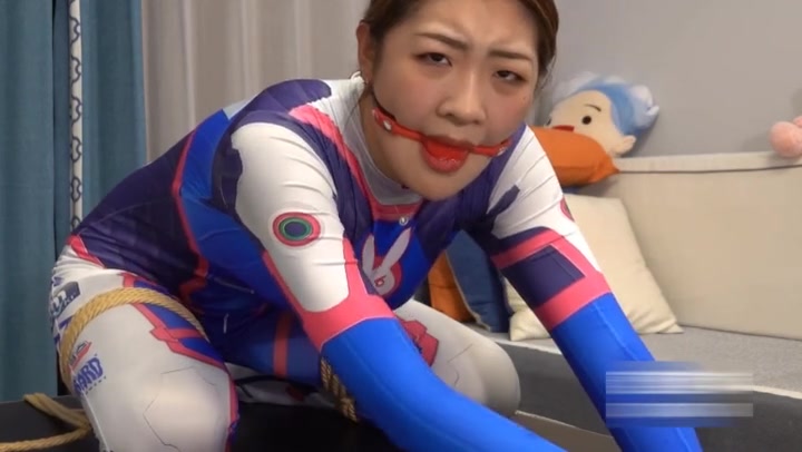 元元裤袜勒嘴 Preview 4