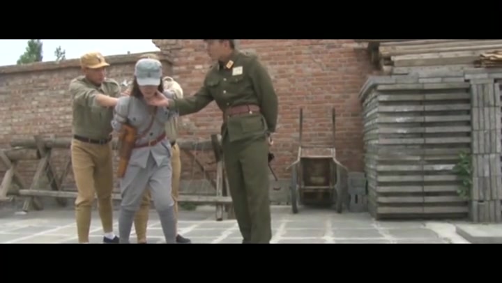 女八路 Preview 1