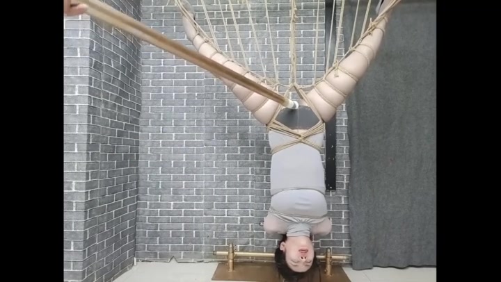 飞天原创 柔柔双绳直臂捆绑，多绳直臂倒吊加玩具，浑身颤抖瞬间进入gc Preview 2