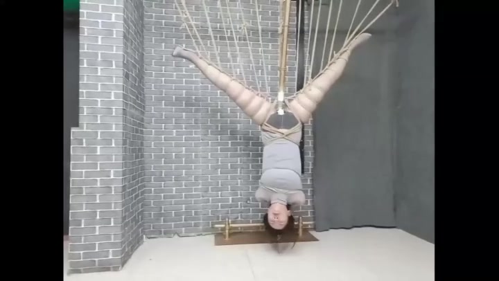 飞天原创 柔柔双绳直臂捆绑，多绳直臂倒吊加玩具，浑身颤抖瞬间进入gc Preview 3
