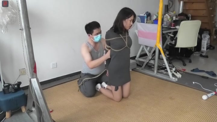 绳之韵 优秀假期工瑾瑜中秋加班（第一集）直臂跪姿半吊、驷马、美脚TK，充气口塞 Preview 2