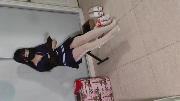 华素原创 订拍多层丝袜试穿过程，丝袜kb，美腿美臀，无线蛋， 吊脖挣扎 Preview 2