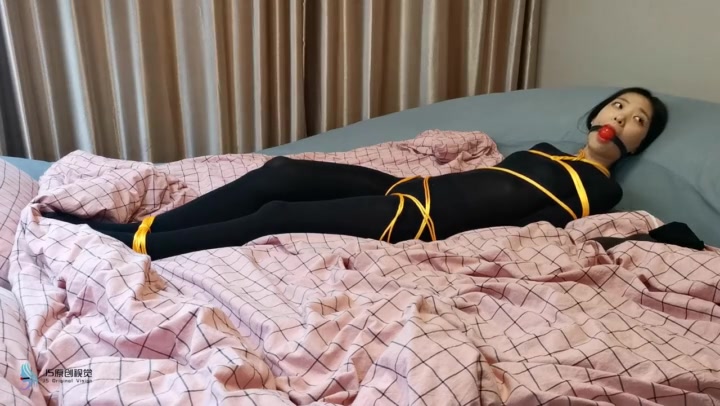 JS原创 媛媛 连体衣 金色丝绳捆绑挠痒 SP 口球 眼罩 丝袜套头 玩足 Preview 2