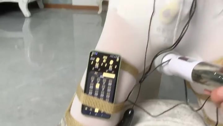 小爪爪的强制分腿 Preview 2