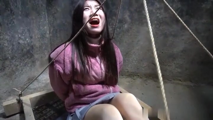一绳有你 地牢女孩 梓潼又现刑场 Preview 2