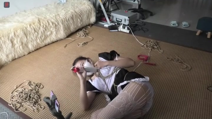 绳之韵 自虐女孩瑾瑜绳奴养成系列之网袜女仆的自缚、自嗨（上-下合并） Preview 3