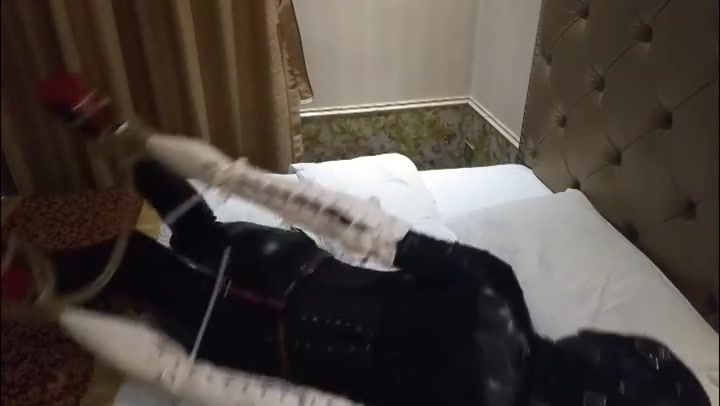 全包拘束体验 新买的道具单手套驷马 Preview 1