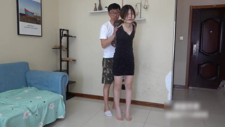 被吊缚的夜店女郎 Preview 1