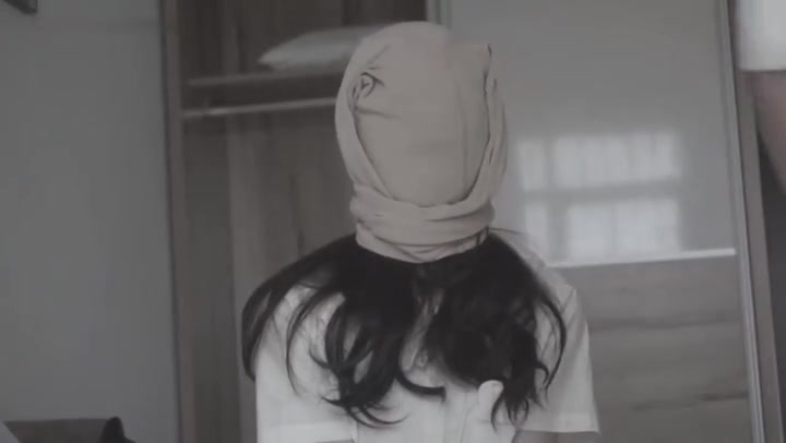 小萌同学 JK制服的小萌胶带封脸+5层裤袜闷。剧烈挣扎小萌又被弄哭了！还是一样的强G Preview 3
