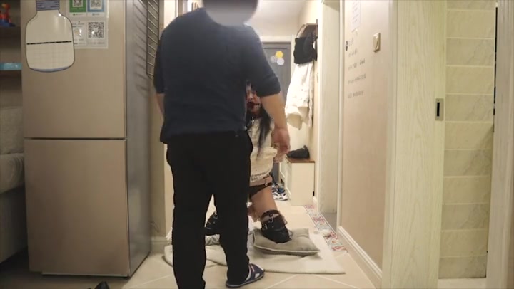 夜未央 丽人圈养日记（下集） 戴着尾巴的小母狗 犬化训练 关狗笼 严酷滴蜡 口球强高 婚纱捆绑 户外镣铐游玩 Preview 1