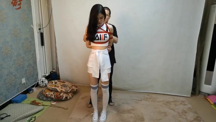 江奈 单腿吊绑 Preview 1