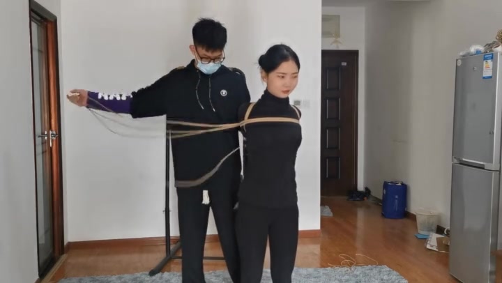 奥特曼 晋升舞蹈老师的小九，极限直臂勒嘴驷马+挠痒痒 Preview 1