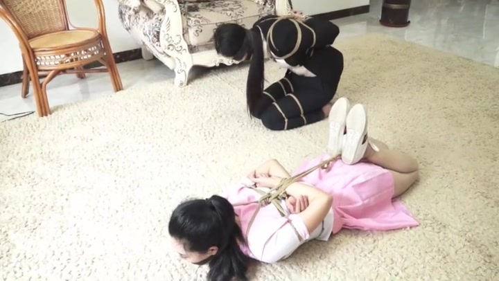 逍遥 定制紧缚王仟雅与文清OL制服与学生装的碰撞. Preview 1