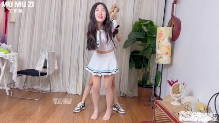 MUMUZI 后手吊缚垫脚TK Preview 2