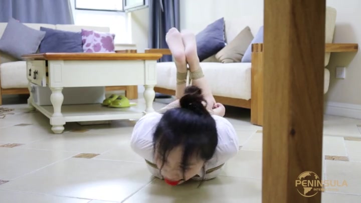 如何克制购物节的女友2 Preview 4