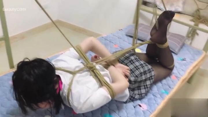 新月原创 雨涵 黑丝JK 蒙眼堵嘴 绑床放置 每次都这样欺负我也是没谁了 Preview 4