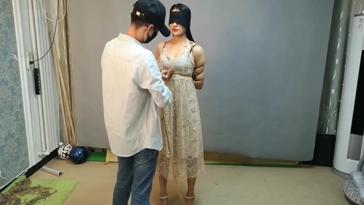 束缘阁 美艳少妇 旭然 钢管舞女郎 五花驷马 挠痒 后手观音 单腿朝天极限一字马 Preview 2