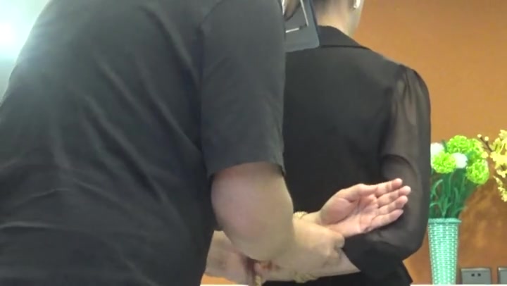 山东原创 成熟绳艺模特新员工凡凡应聘培训，老员工陪绑，体验有趣绳艺游戏 Preview 1
