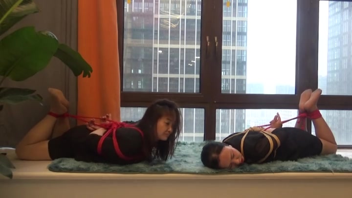 山东原创 成熟绳艺模特新员工凡凡应聘培训，老员工陪绑，体验有趣绳艺游戏 Preview 4