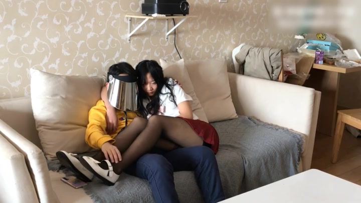 享用黑丝女仆 Preview 1