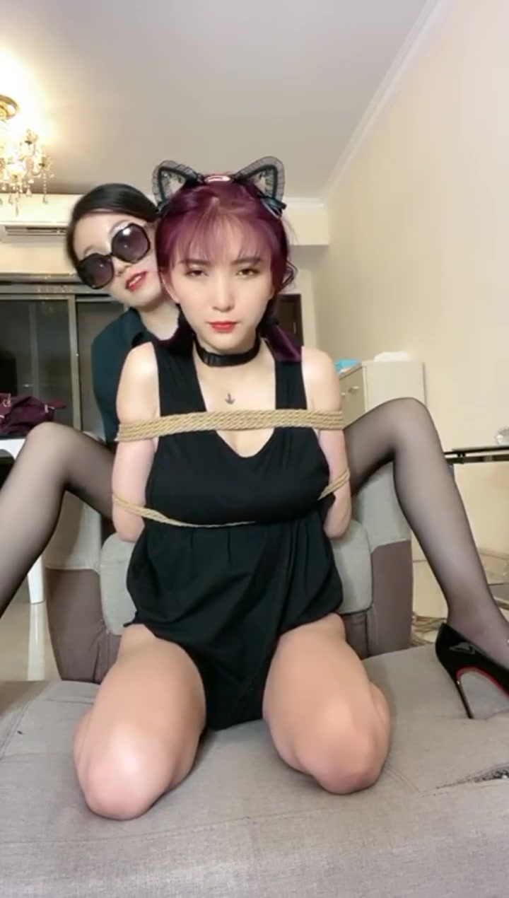 【苏曼】捆绑羞辱最美女M Preview 1