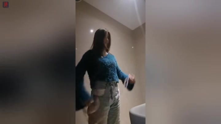 绳之韵 勤勉的小九妹，外出吃饭也不能忘了咱们的“专业”，趁着上菜的空隙，把她带到洗手间里来一段苏秦背剑式捆绑练习 Preview 4