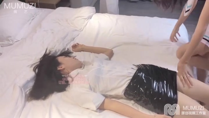 木木子原创 订拍学生与老师高颜值模特捆绑+肉丝堵嘴 Preview 1