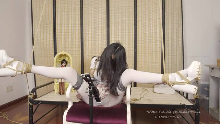 绿帽学院 超紧缚双脚吊起强制 昏迷 粉JK COSPLAY 动弹不得 黑丝堵嘴 Preview 4