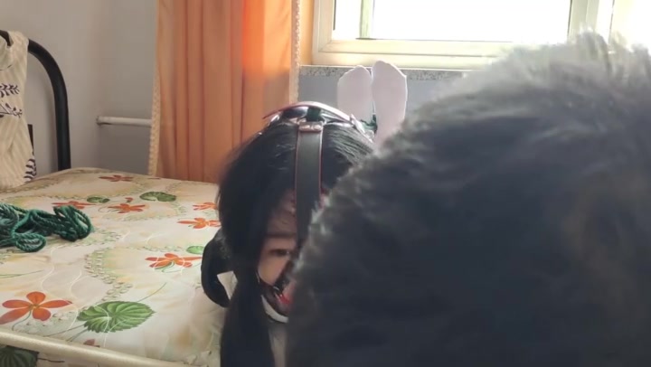 新人妹子奈奈的驷马超紧缚 Preview 2