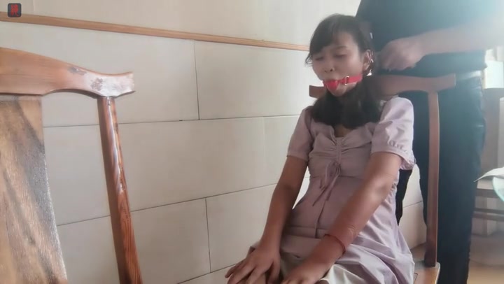 绳之韵 新人巧儿试镜 郊区小饭店细绳捆绑、口球，绑脚趾，皮筋虐足 Preview 4