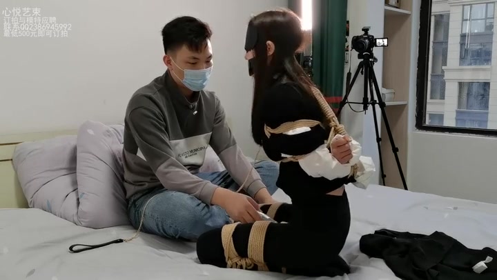 心悦艺束 时尚女孩黑色M字震动骚扰 Preview 4