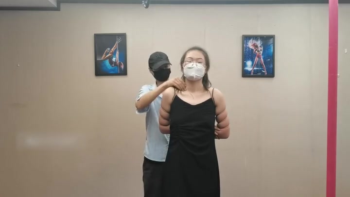 韩露五花勒肉紧缚放置 Preview 1
