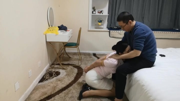 束缘阁 恋恋 职业装 直臂驷马 超大口球 Preview 2