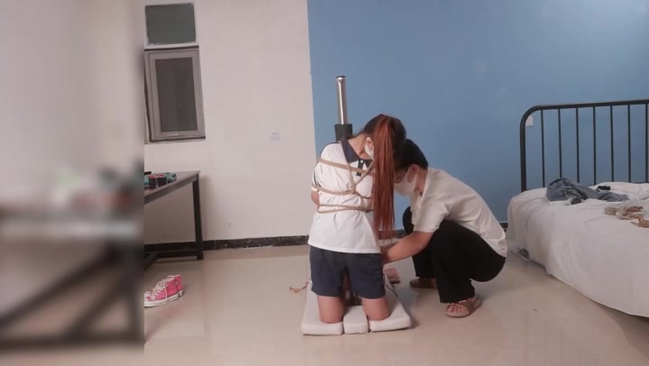 清纯马尾学生妹妹的紧缚调教 Preview 1