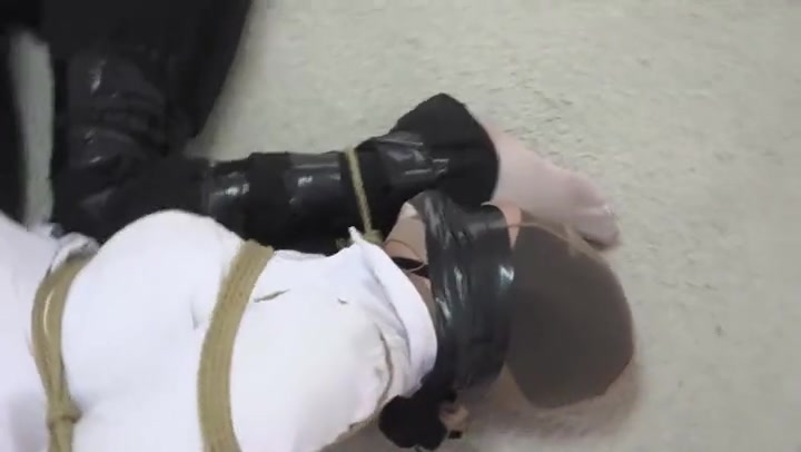 设计贩卖两位美女便衣 [甜甜VS若冰VS琪琪] 联袂出演 Preview 3