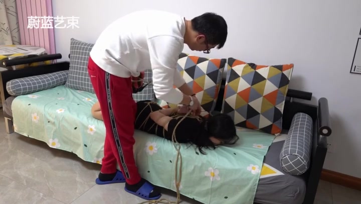 蔚蓝艺束 闷骚真M清扬捆绑初体验，金属口球口水横流，五花高手驷马，折磨不断呻吟不停 Preview 1