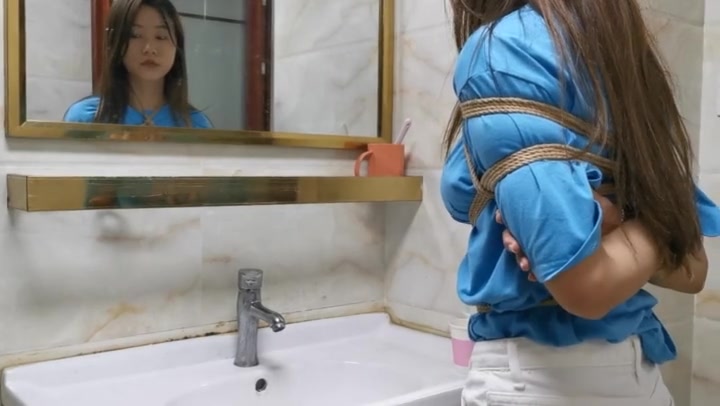 奥特曼 女神的一天 全集 甘然紧缚放置 伺候洗漱 喂食喝水驷马 Preview 2