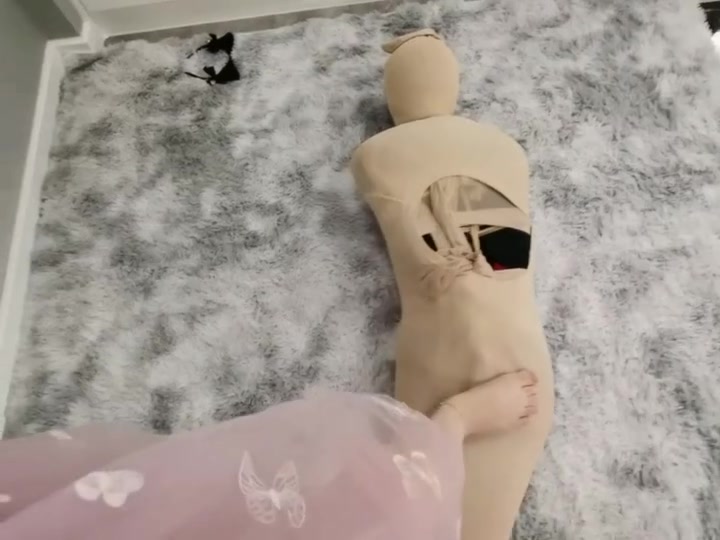 严厉紧缚堵嘴后多层丝袜全包 Preview 4