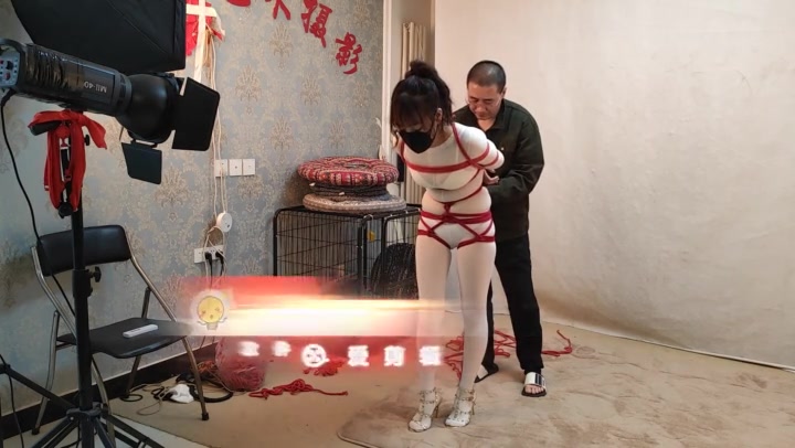 随心绳艺 丰满的兔兔吊绑 连体 Preview 2