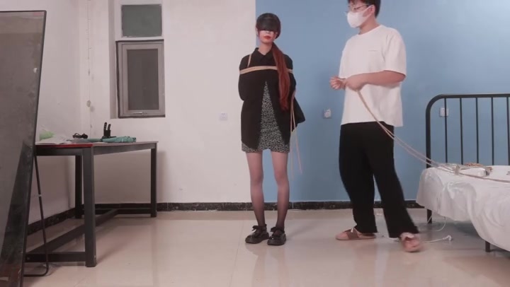 长腿学生的性感渐变丝袜驷马足 上 Preview 2