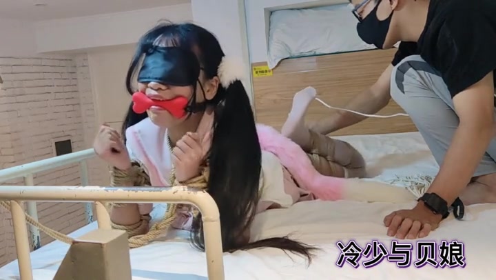 冷少与贝娘 K9捆绑爬行鞭打学狗叫，惩罚调教放置. Preview 4