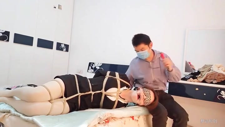 梦洁原创 黑色OL套装肉丝加古典裙，各种口塞,多重绳子加单手套，TK以及SP等 Preview 1