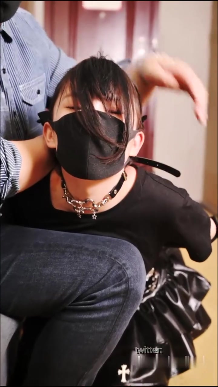 萌犬 家出少女1 离家出走 胁迫 绑架 不良少女 JK 黑丝 长靴 双马尾loli 贞操戴 Preview 2