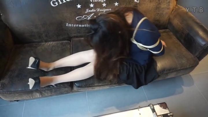 youtube 极品OL秘书的幻想症-偷懒女秘书的奇思妙想 Preview 1